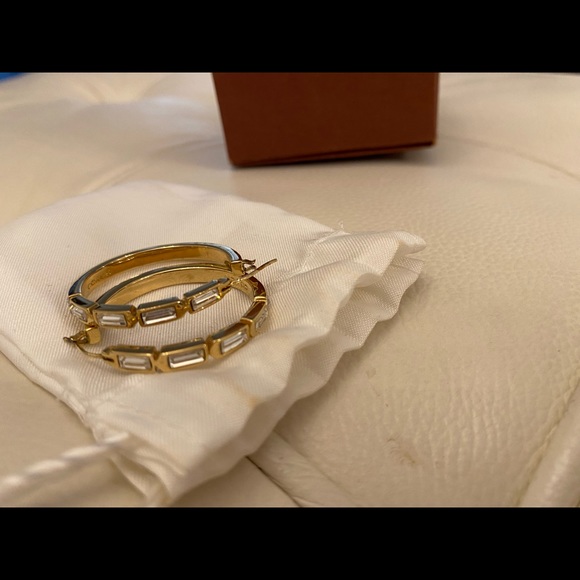 Coach hoop earrings - Picture 3 of 5